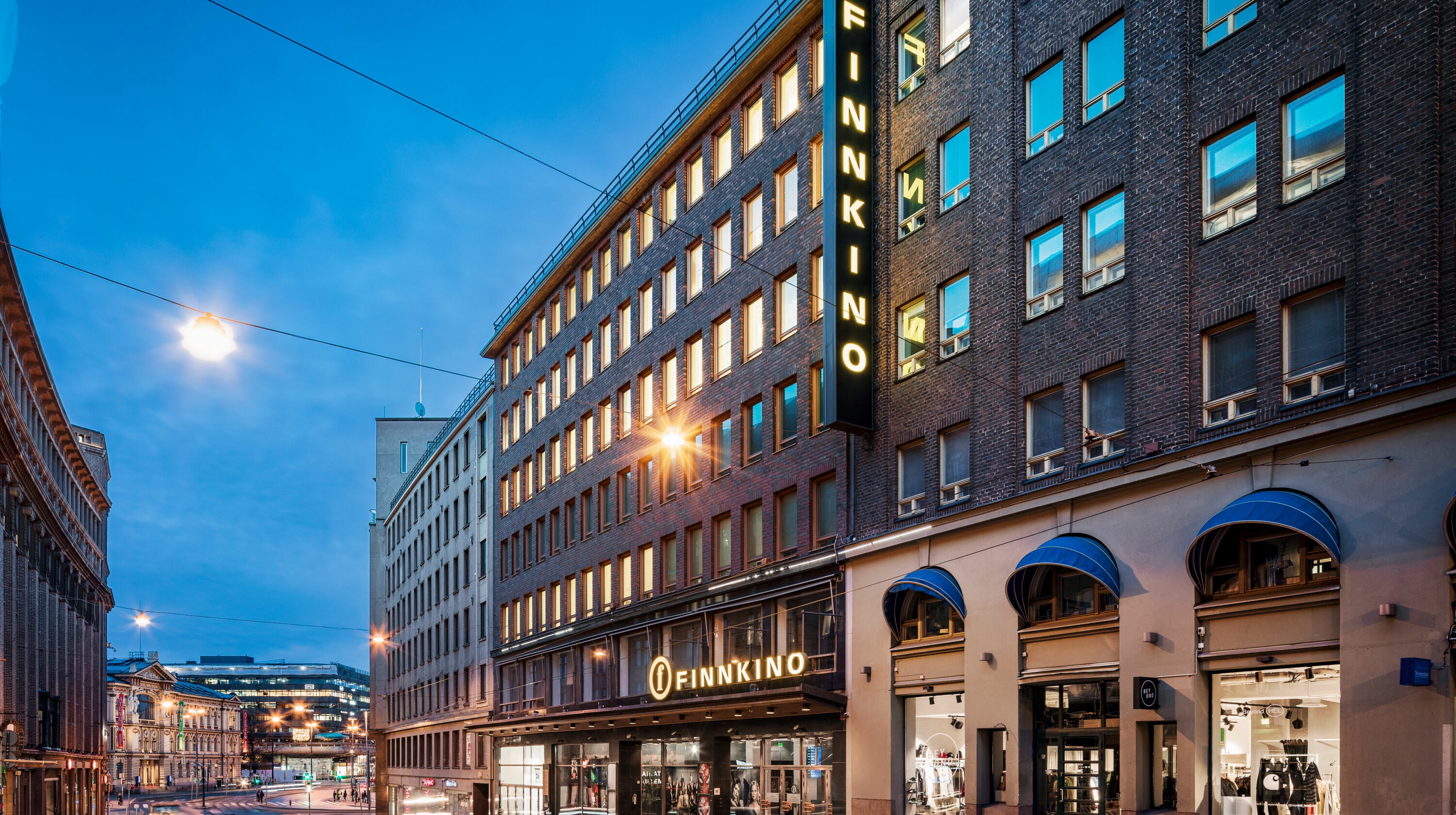 Kaisaniemenkatu 2b, Helsinki, Kluuvi
